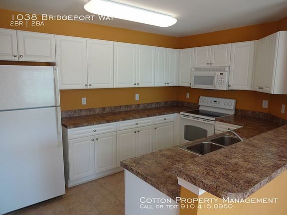 3rd image of 1038 Bridgeport Way