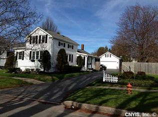 37 Hawley St, Oswego, NY 13126