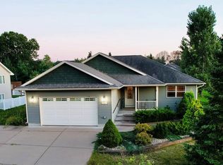 2517 Avery Ln, Altoona, WI 54720