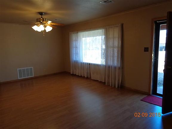 4th image of 418 S 9th St