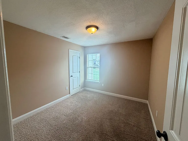 4916 Patton Dr — Photo 14