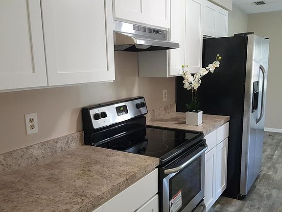 2nd image of 6411 Sable Woods Ct