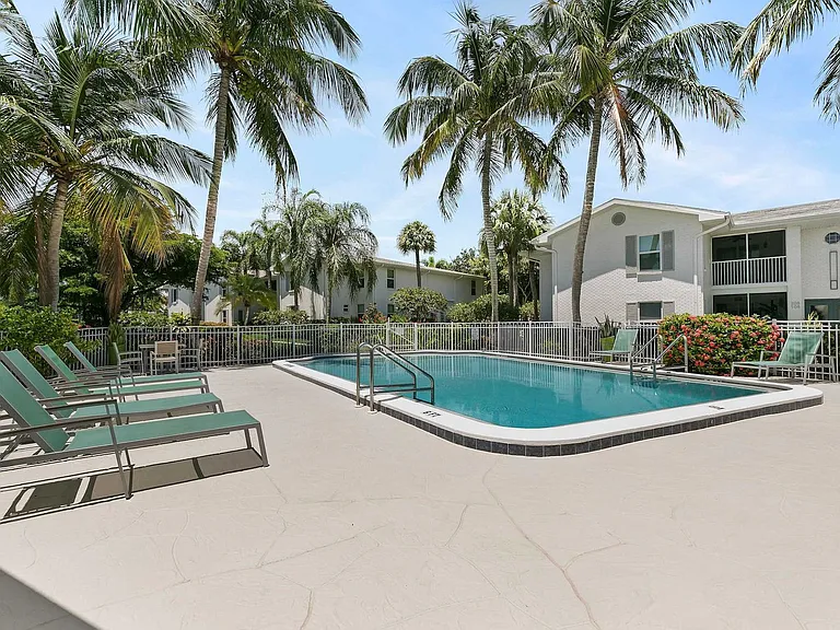 800 S Golf Dr #ID1579808P — Photo 18