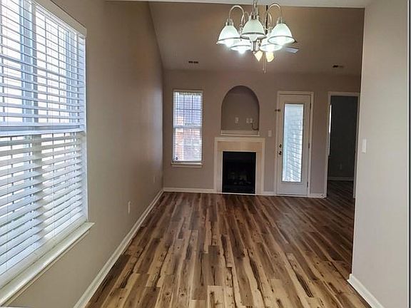 5th image of 8339 Kings Creek Dr