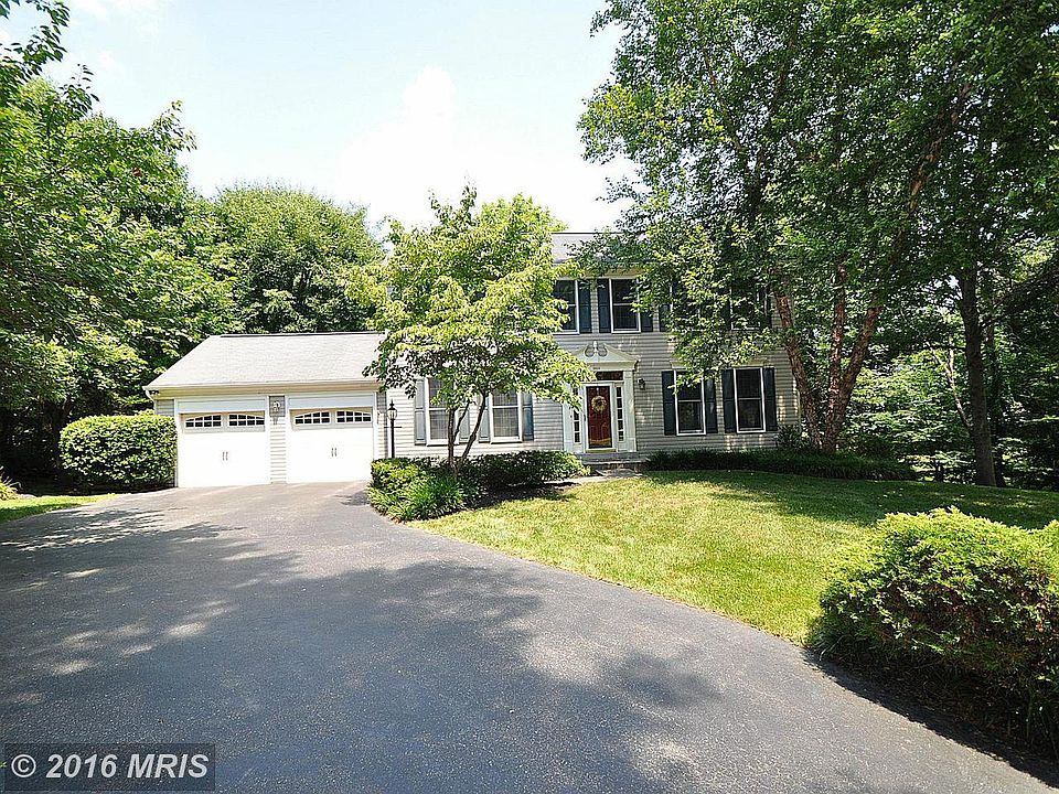 2nd image of 9634 Sparrow Ct