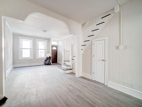 3rd image of 2411 N Stanley St #0