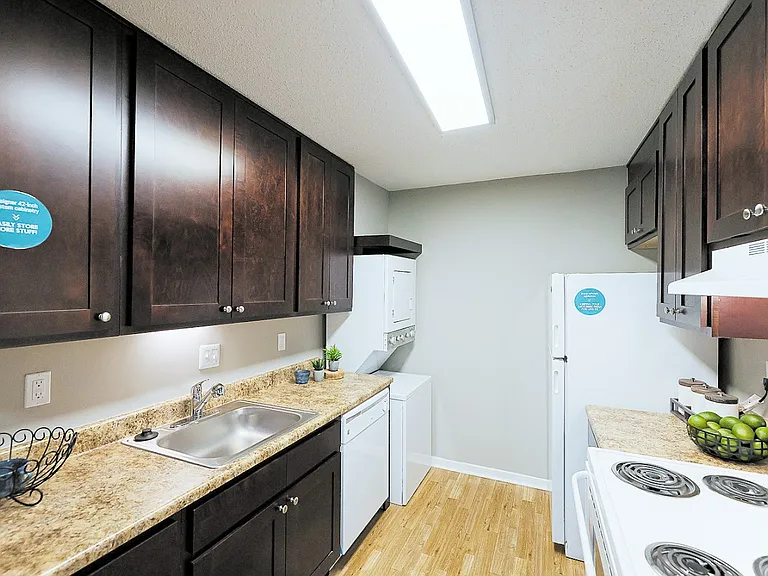 5958 E Point Dr — Photo 19