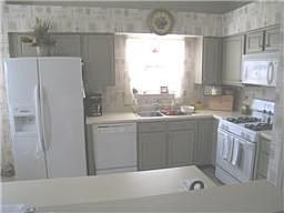 4th image of 14211 Misty Knoll Ct