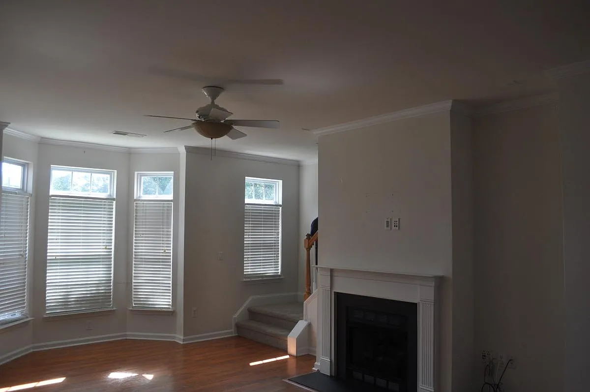 3 bed, 2.5 bath, 1650 sqft, $2,199 — Photo 2