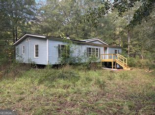 393 Possum Point Dr, Eatonton, GA 31024