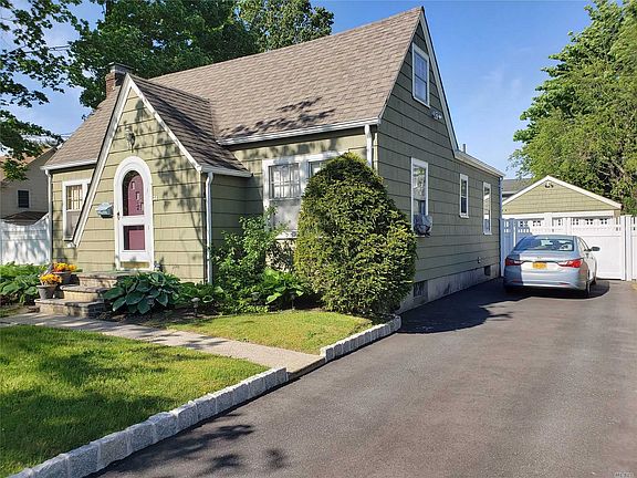 2nd image of 24 Redmond Ave