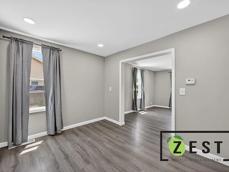 11726 Deering St — Photo 10