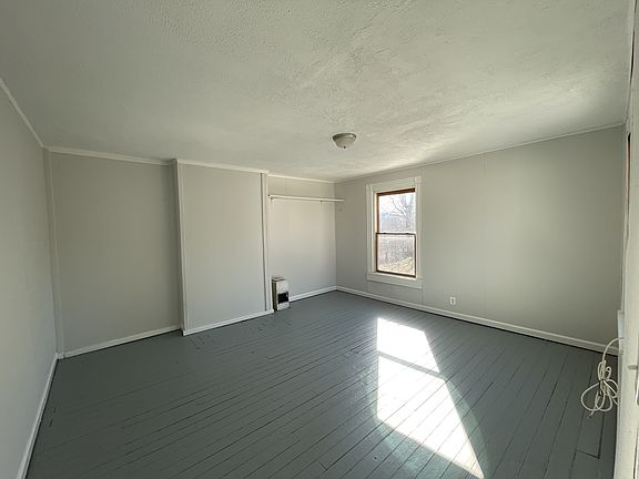 3rd image of 1809 Cliff St #A