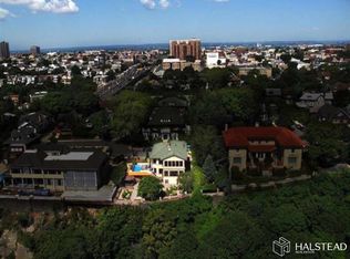 25 Kingswood Rd, Weehawken, NJ 07086