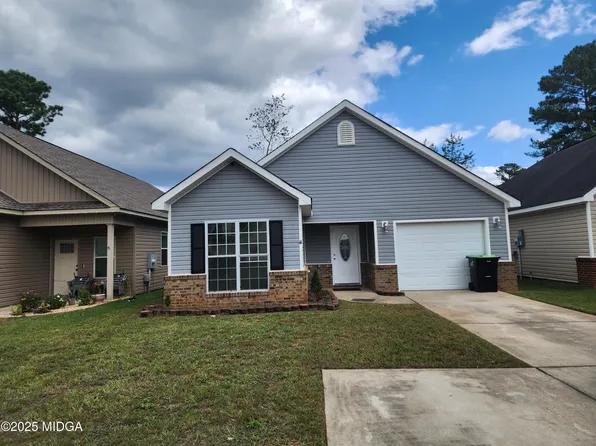 100 Stanton Cir, Warner Robins, GA 31093