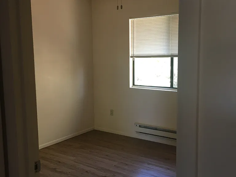 158 S Willow St #3 — Photo 6