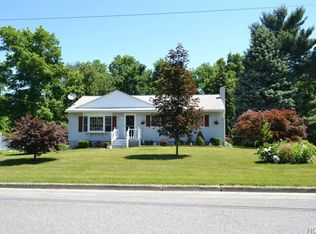 127 Coach Ln, Newburgh, NY 12550