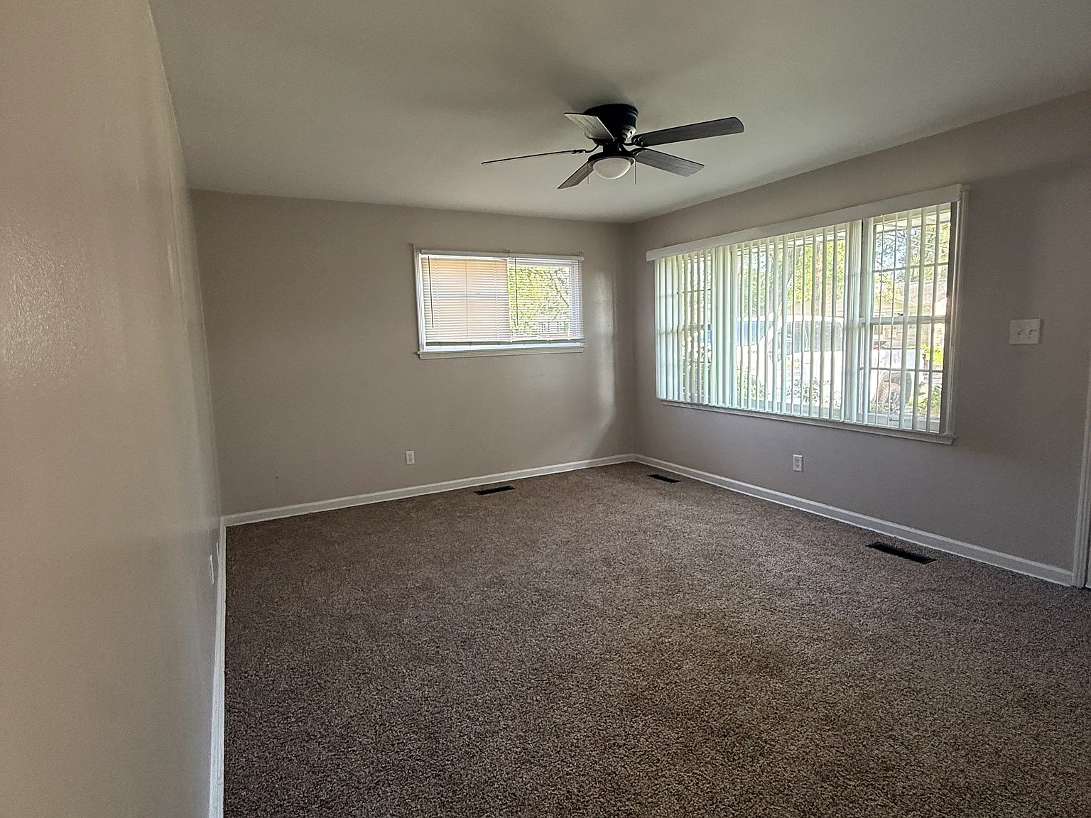 2 bed, 792 sqft, $1,300 — Photo 4
