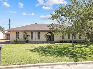 2708 Arbor Dr, Bryan, TX 77802