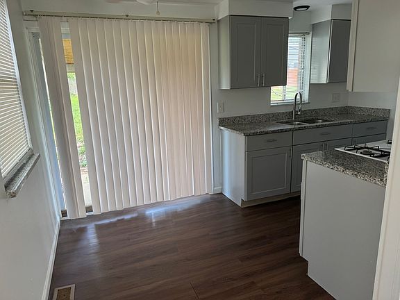 4th image of 5090-5092 Beacon Hill Ct