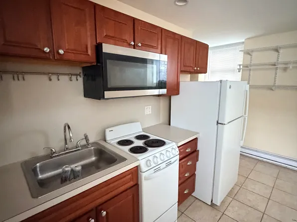 32 Elm St, New Haven, CT