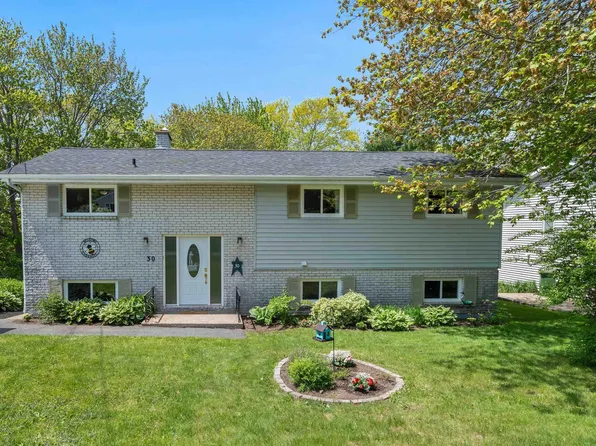 30 Micmac Dr, Halifax, NS B2X 2H2