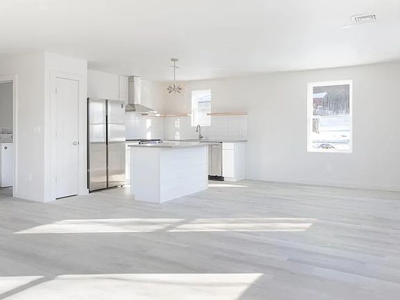 3rd image of 23 Highland Ave #B