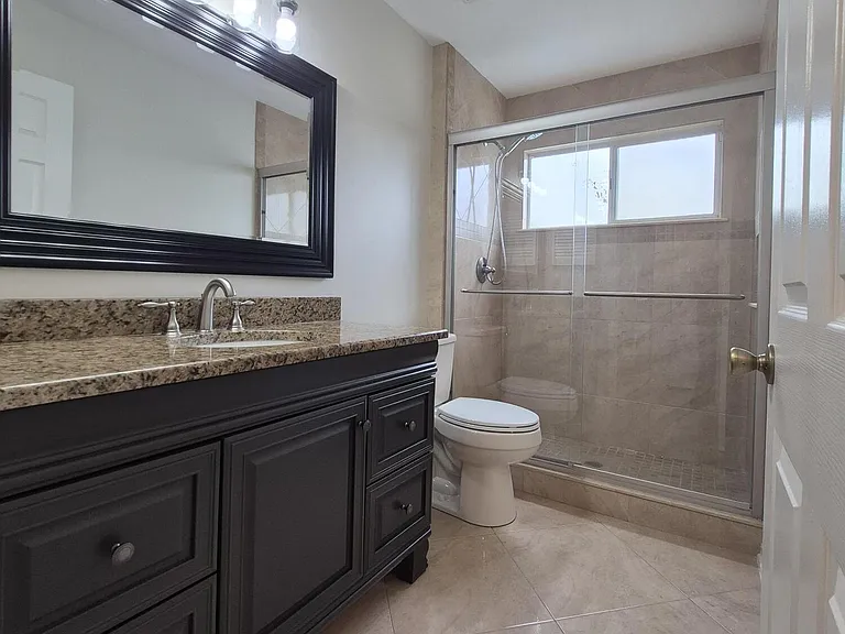 4519 Austrian Ct — Photo 35