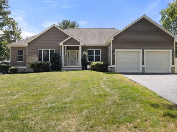67 Bayberry Hill Rd, Attleboro, MA 02703