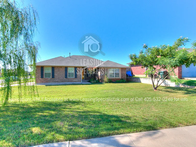 200 Tecumseh Meadows Dr — Photo 4