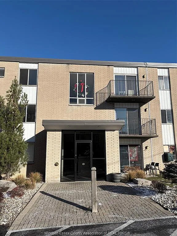 1 bed, $1,459 — Photo 3