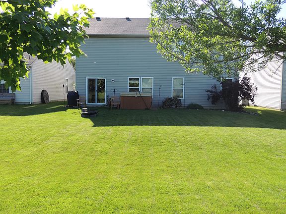 4th image of 19144 Fox Chase Dr