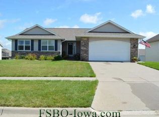 1640 Grizzly Trl, North Liberty, IA 52317