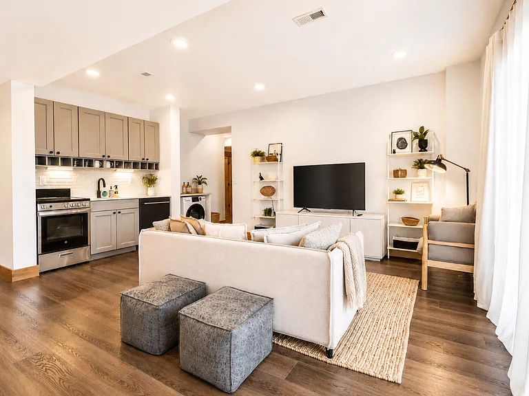 513 Canary Ln #B — Photo 8