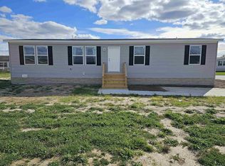 258 Meadow Ln, Pt Huron, MI 48060