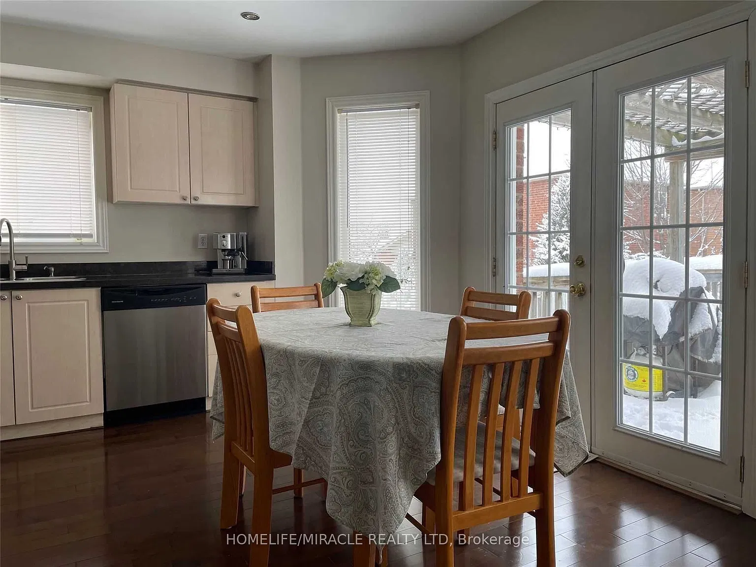 3 bed, $2,500 — Photo 3