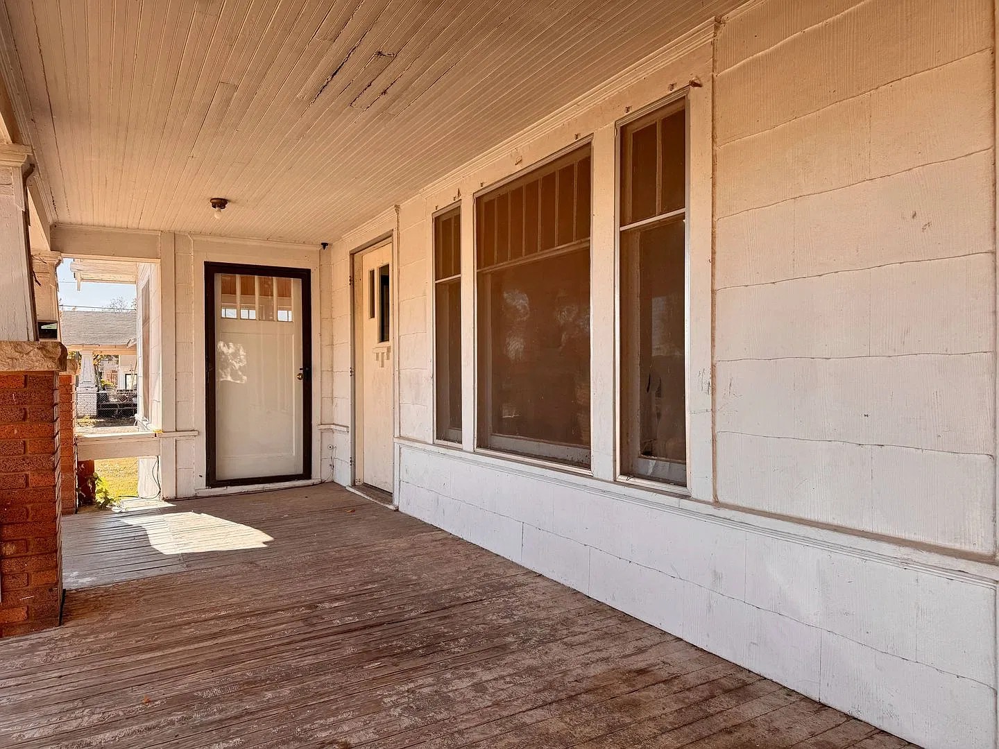 1710 Monroe St — Photo 2