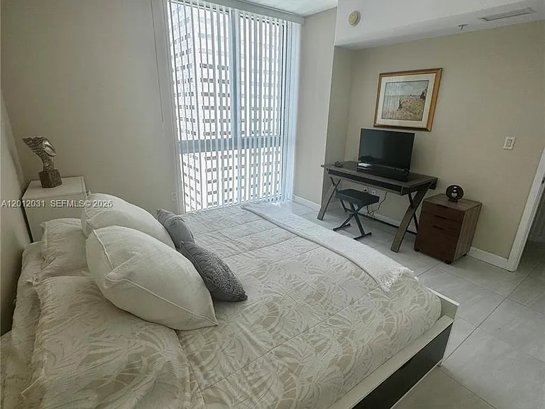 335 Biscayne Blvd #2900 — Photo 20