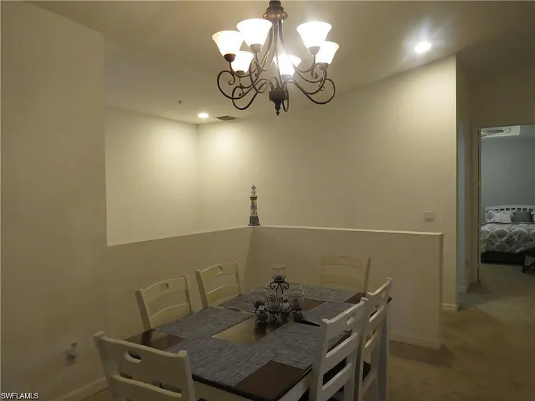 1305 Mariposa Cir #202 — Photo 10