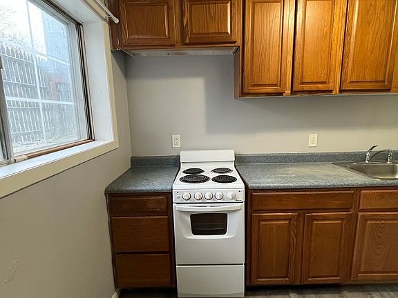 3rd image of 1427 Oneida St #A-1
