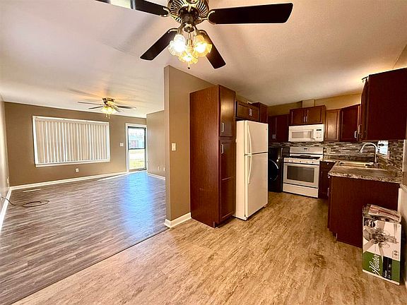 4th image of 503 Catalina Dr