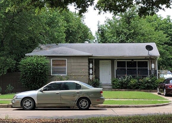 1st image of 2618 Valwood Pkwy