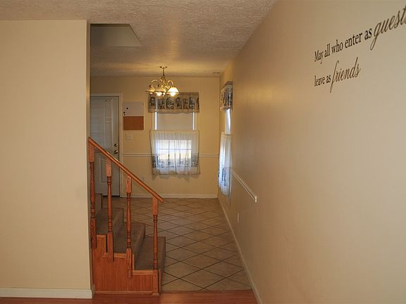 3rd image of 145 Sunkist Village Dr