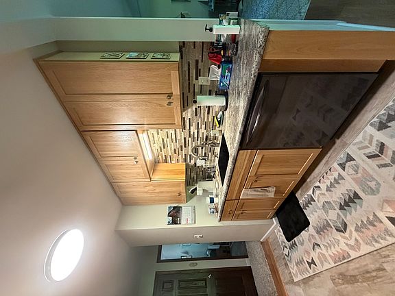 5th image of 714 Kiwanis Dr APT 1