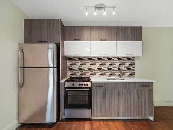 3rd image of 1400 Bedford Ave #1B