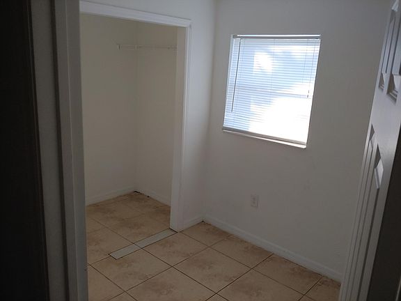 4th image of 9482 Birmingham Dr