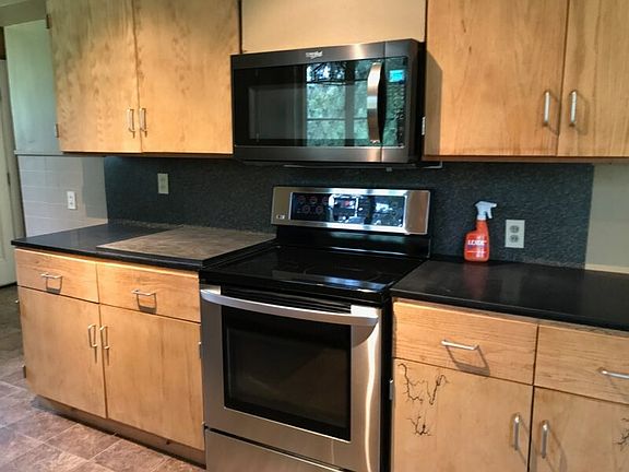 5th image of 622 N Bradley Ave