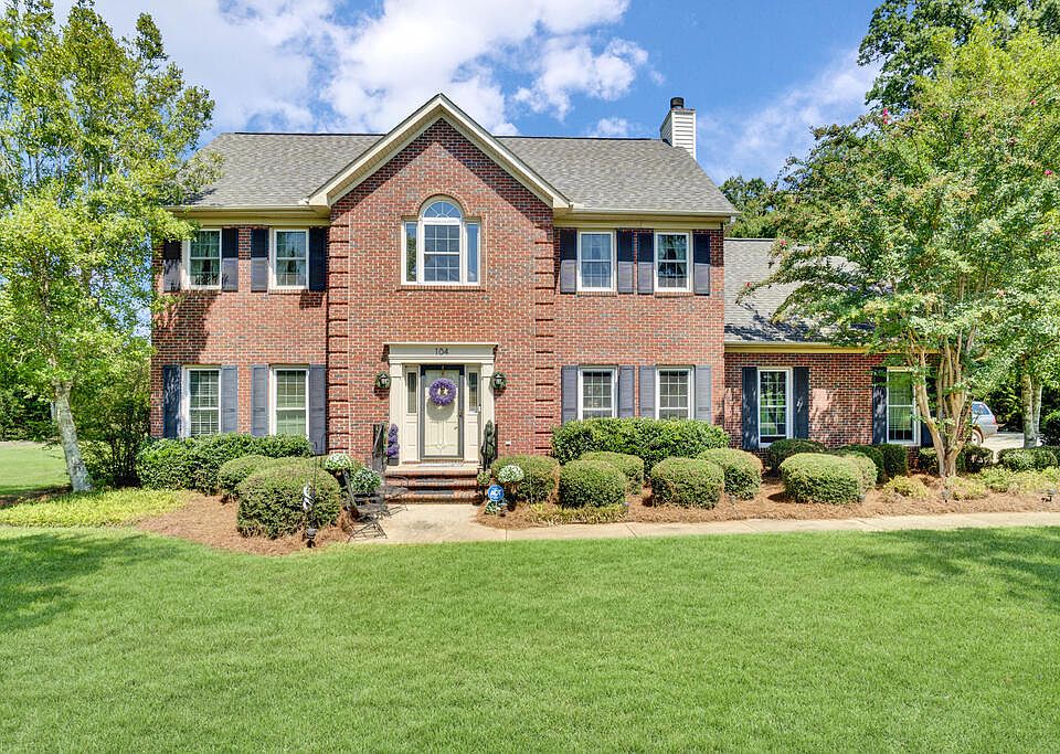 1st image of 104 Erin Way