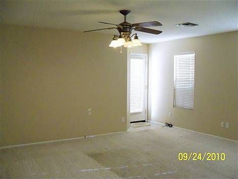 3rd image of 1372 E Pollino St