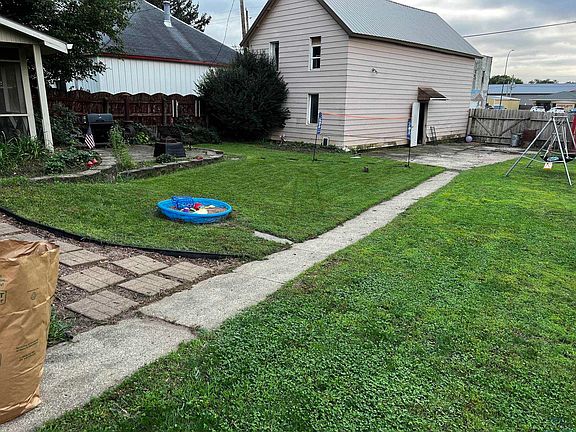 4th image of 106 Crawford St